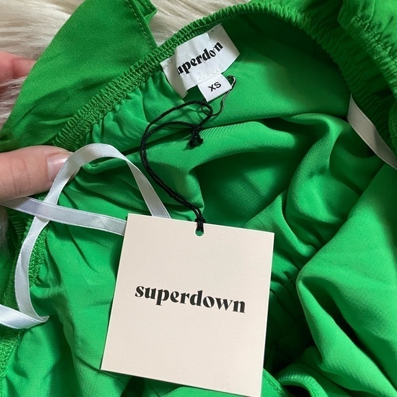 SUPERDOWN Aviana Off The Shoulder Romper - Picture 2 of 4